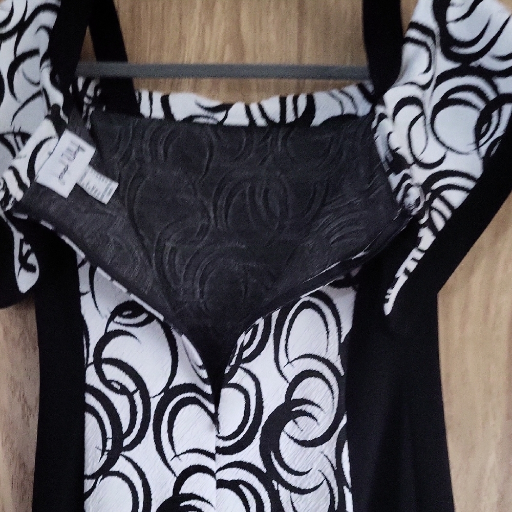 Joseph Ribkoff Black and White Swirl Mini Dress - Picture 4 of 4